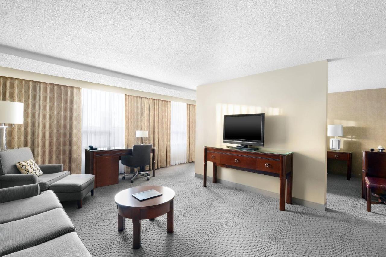 Sheraton Cavalier Saskatoon Hotel Exteriör bild